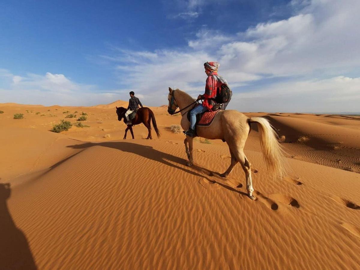 Riad Caravasar Merzouga Εξωτερικό φωτογραφία